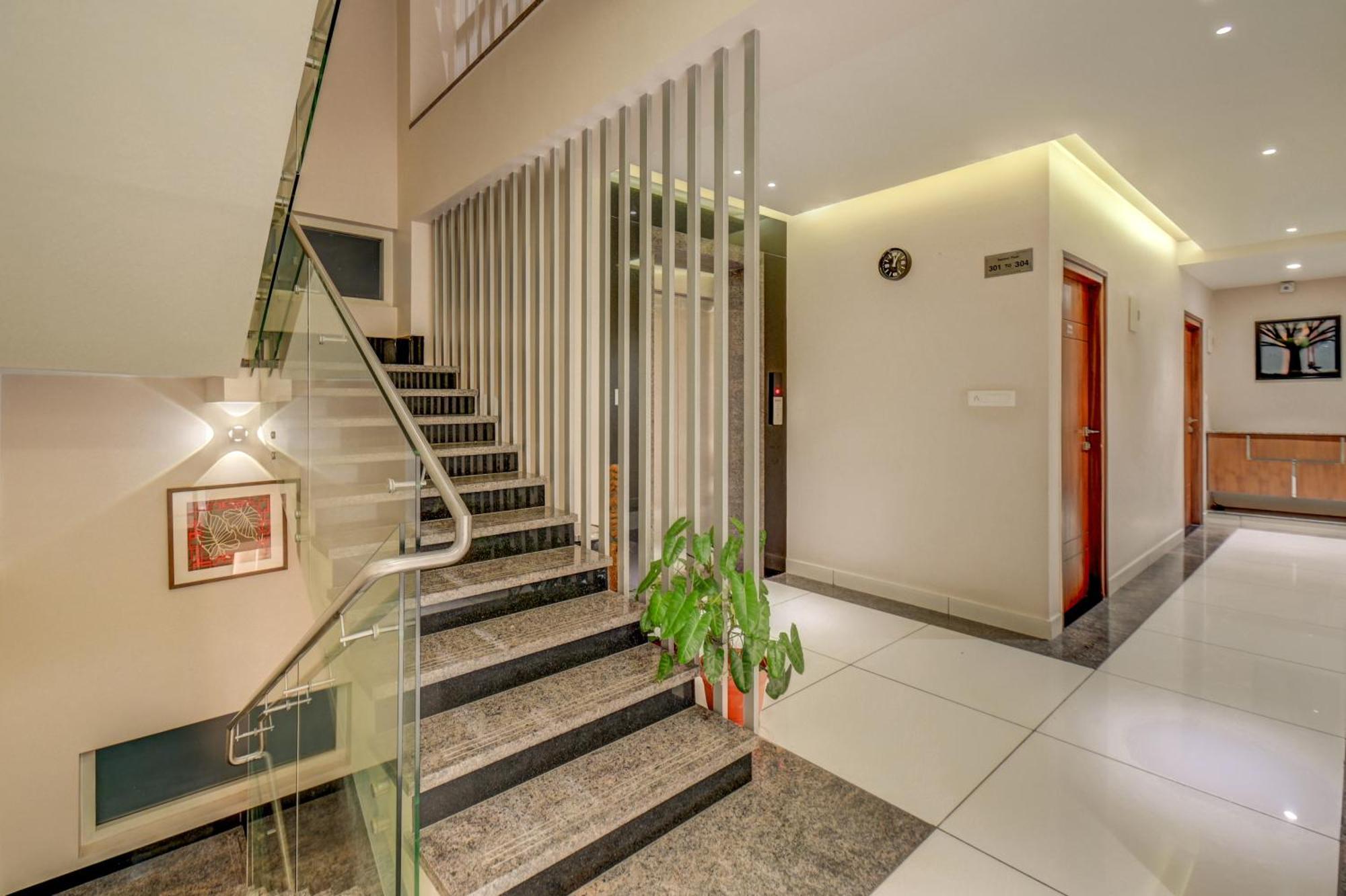 Hotel J N Stay Mysore - 12 Minutes To Mysore Palace Экстерьер фото